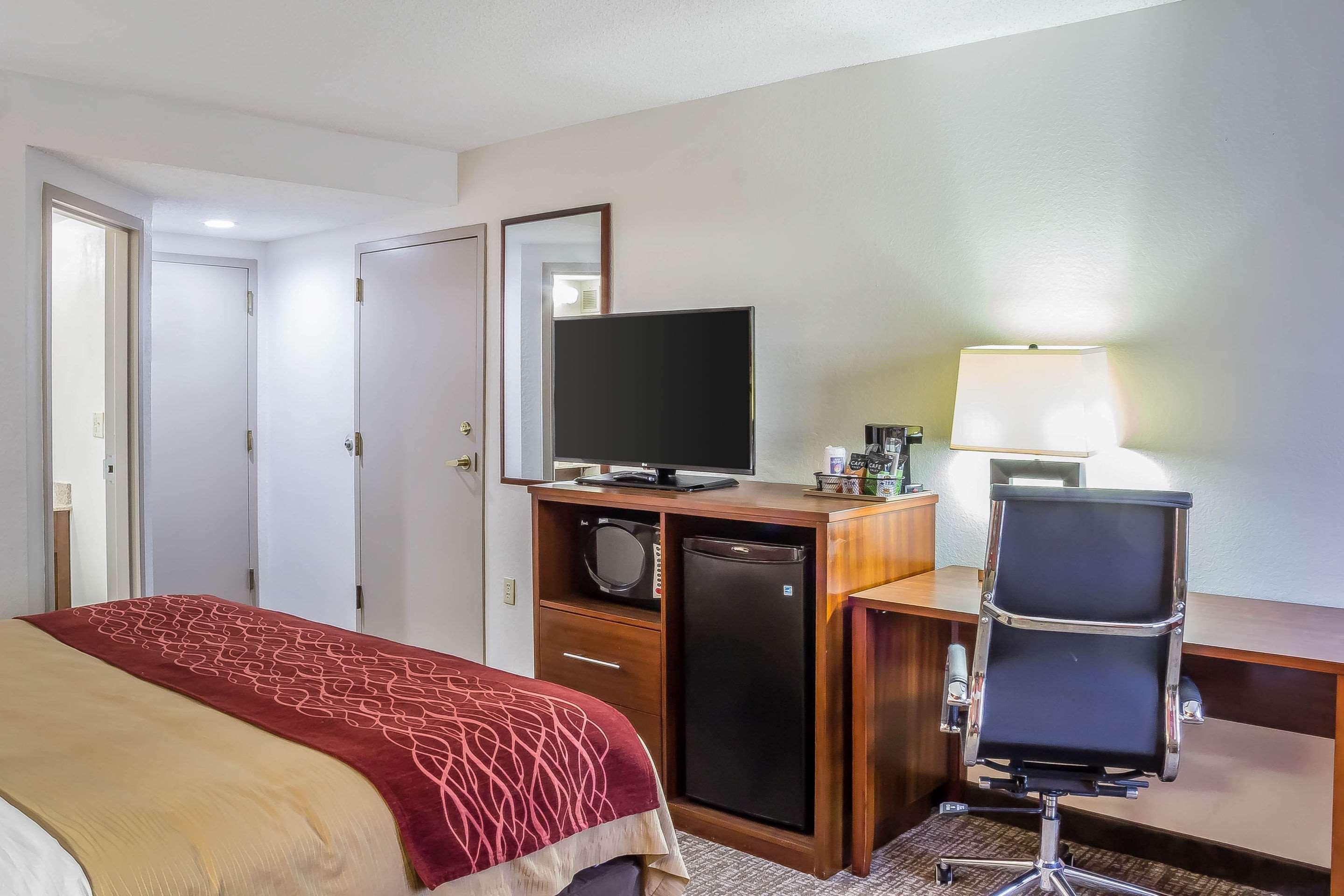 Comfort Inn Greensboro - Kernersville Bagian luar foto