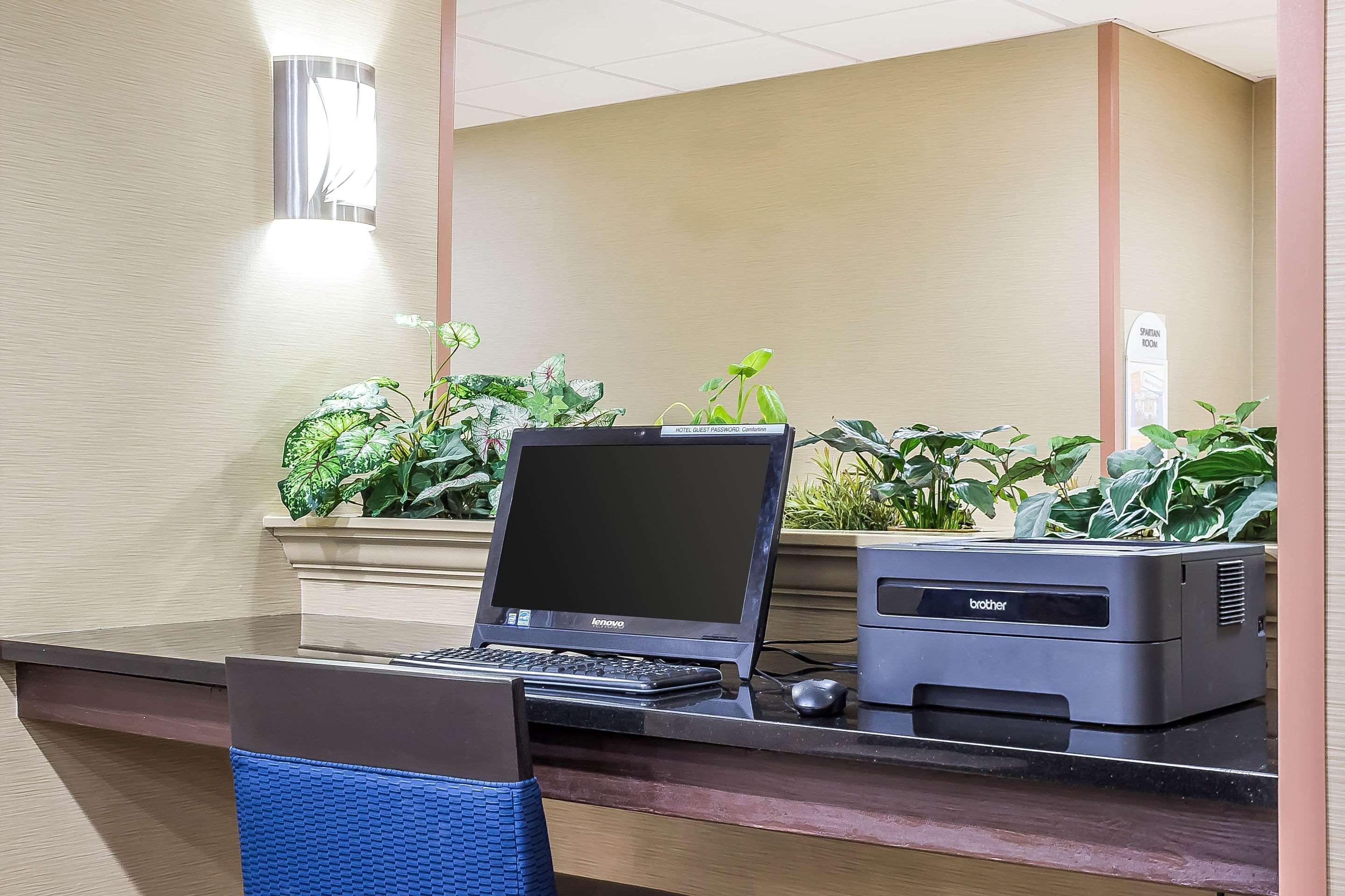 Comfort Inn Greensboro - Kernersville Bagian luar foto