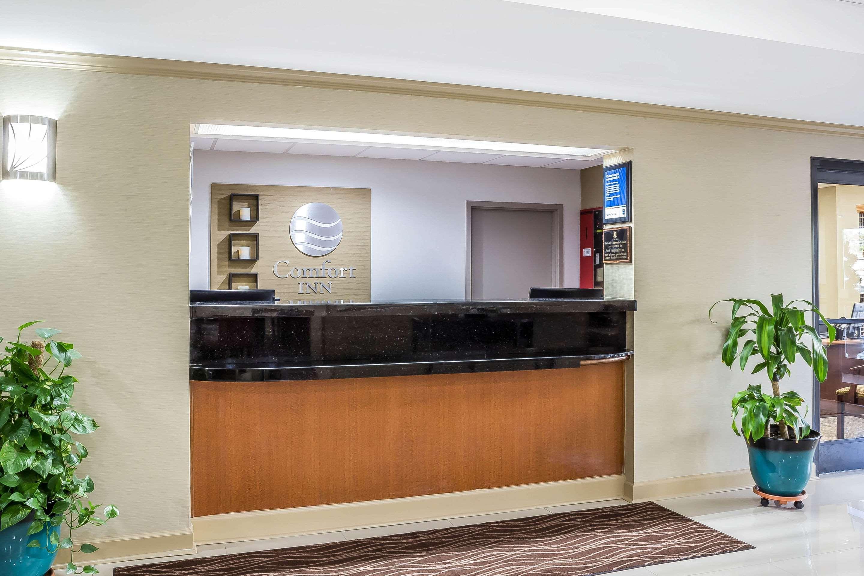 Comfort Inn Greensboro - Kernersville Bagian luar foto