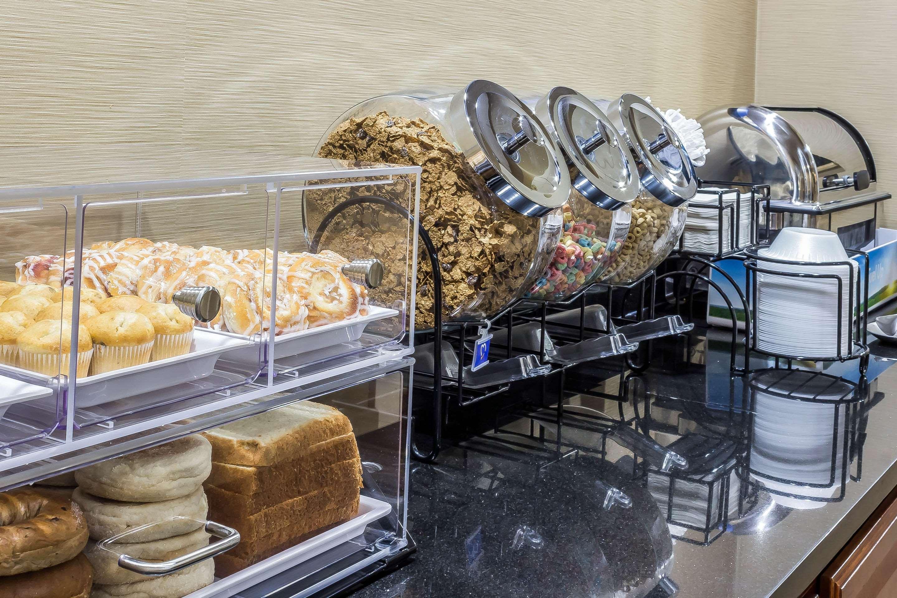 Comfort Inn Greensboro - Kernersville Bagian luar foto