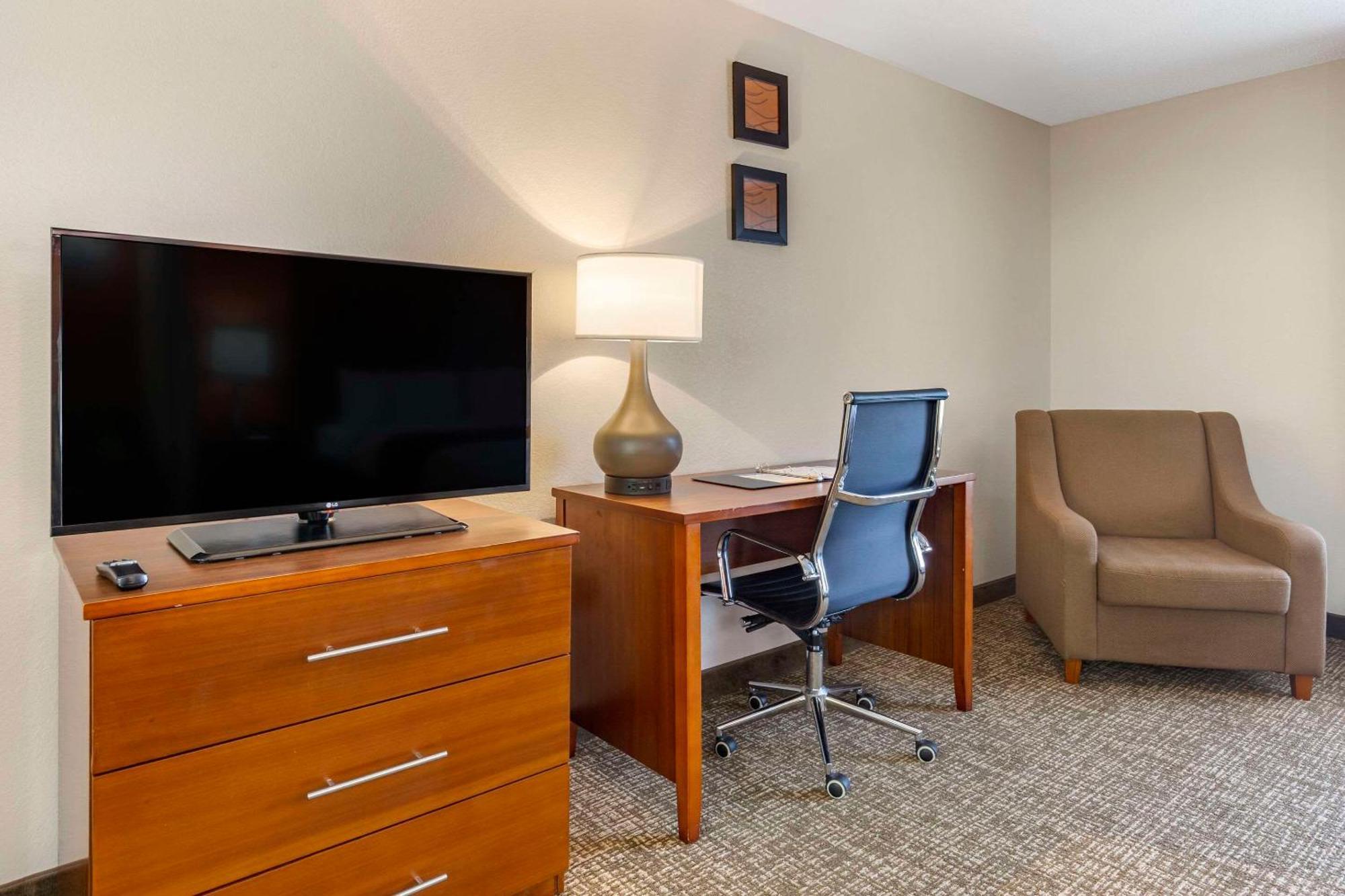 Comfort Inn Greensboro - Kernersville Bagian luar foto